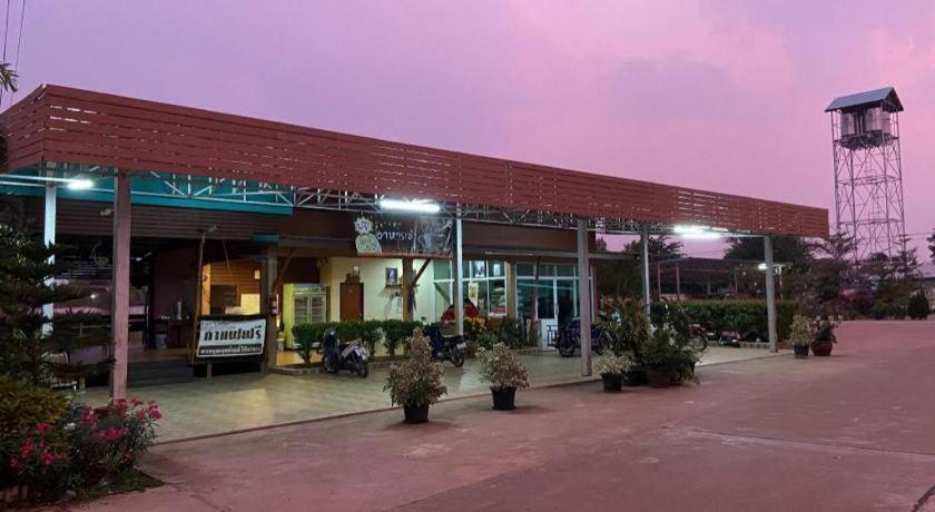 Prakaithong Hotel Amphoe Sawang Daen Din Eksteriør bilde